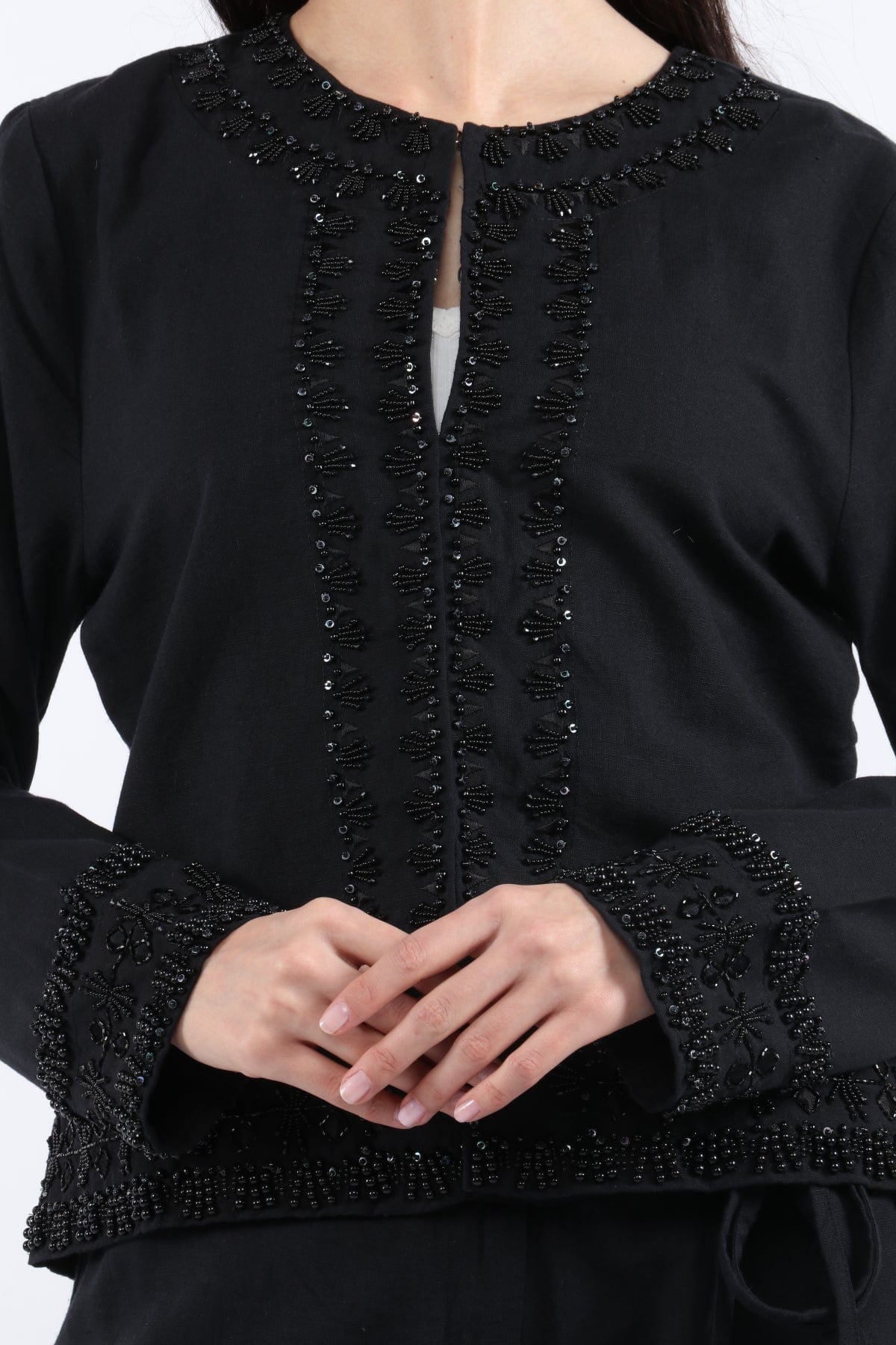 داليدرس بلوزة طويلة الأكمام مخرم واسع أوف وايت