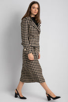 داليدرس جاكيت مربعات مخصر كم طويل نسائي بيج/أسود