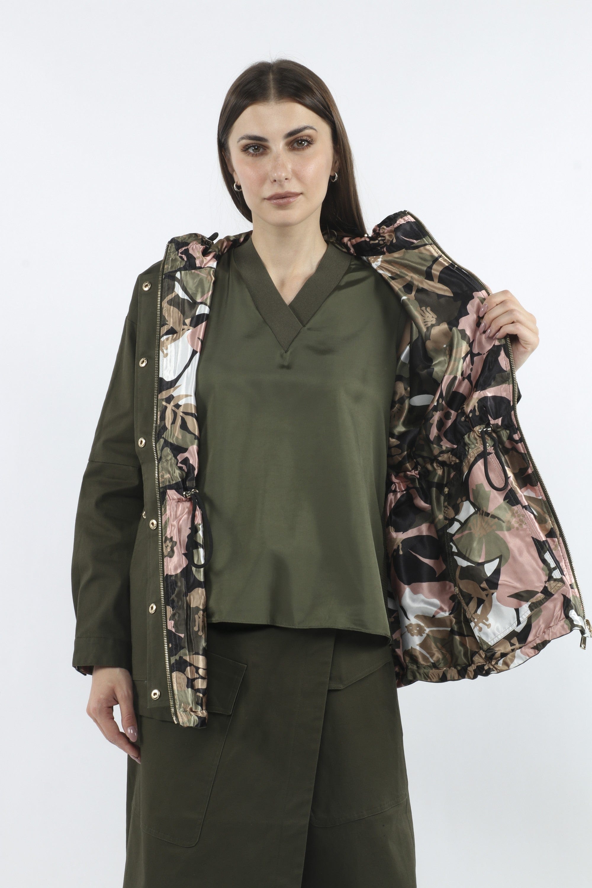 داليدرس جاكيت سفاري سادة مخصر كم طويل نسائي بني فاتح