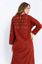 داليدرس قفطان نسائي قصير مطرز بفتحة صدر V برتقالي محترق