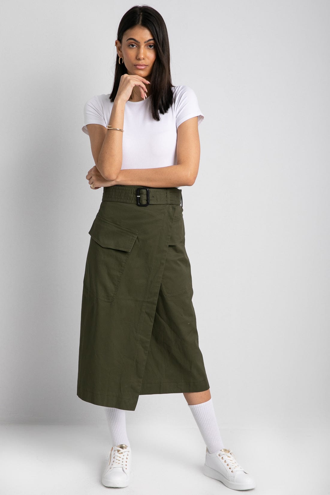 داليدرس تنورة سفاري بجيوب جانبية سادة نسائي بني فاتح