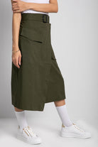 داليدرس تنورة سفاري بجيوب جانبية سادة نسائي بني فاتح