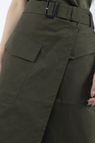 داليدرس تنورة سفاري بجيوب جانبية سادة نسائي بني فاتح