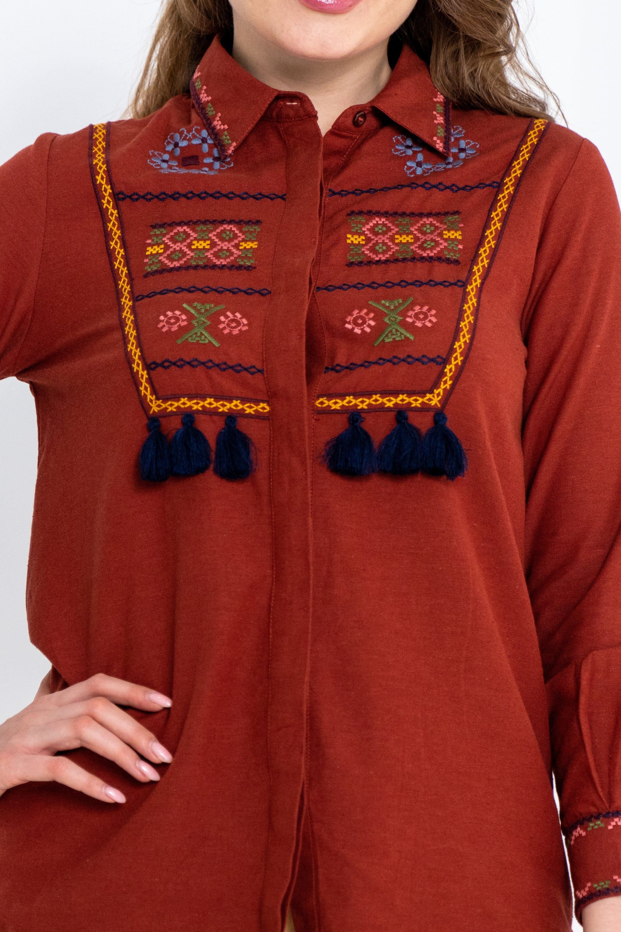 داليدرس تونيك نسائي مطرز من الصدر والأكمام برتقالي محترق