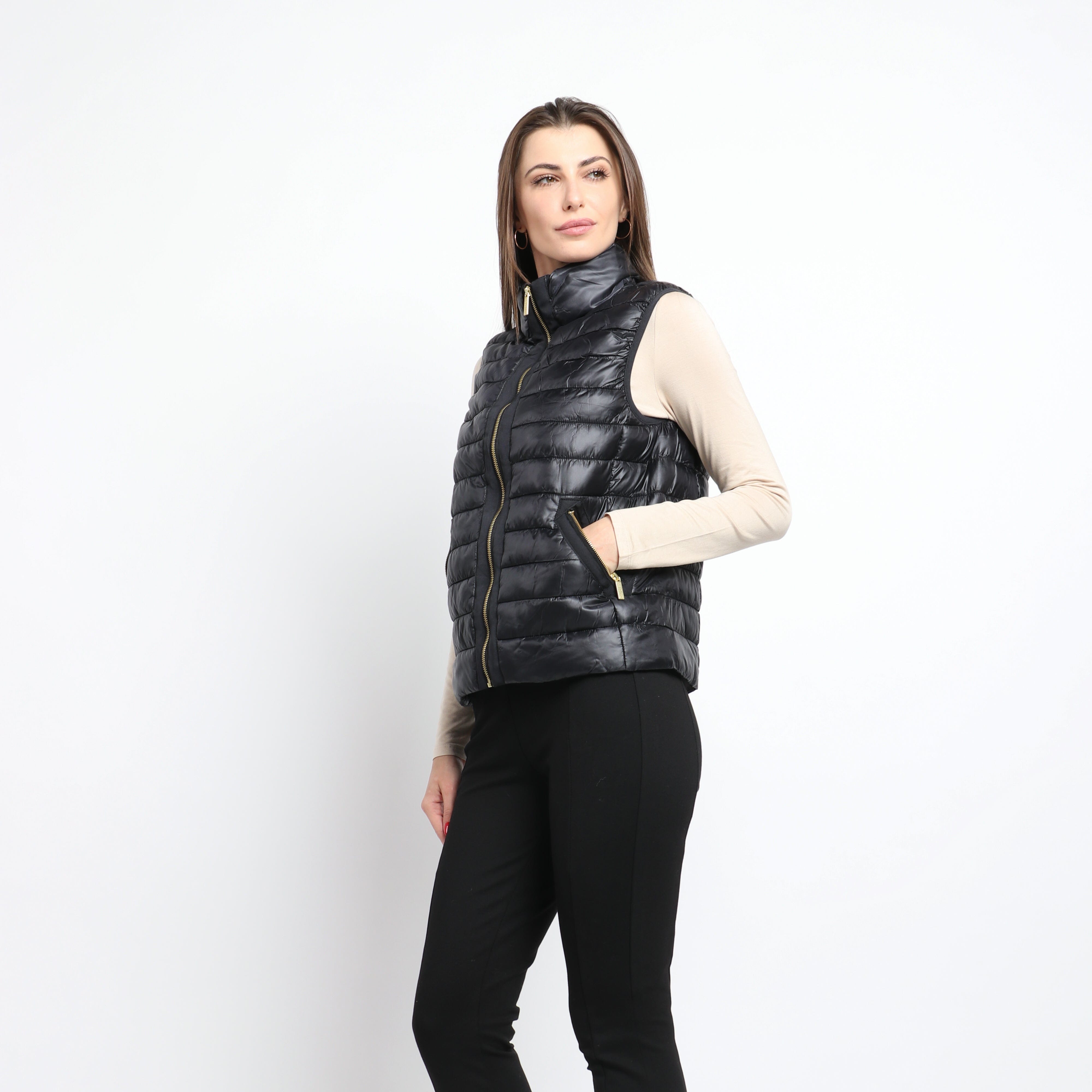 داليدرس فيست نسائي شتوي بامب بدون كم أسود