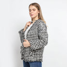 داليدرس جاكيت منقوش واسع كم طويل مفتوح نسائي أسود/أبيض