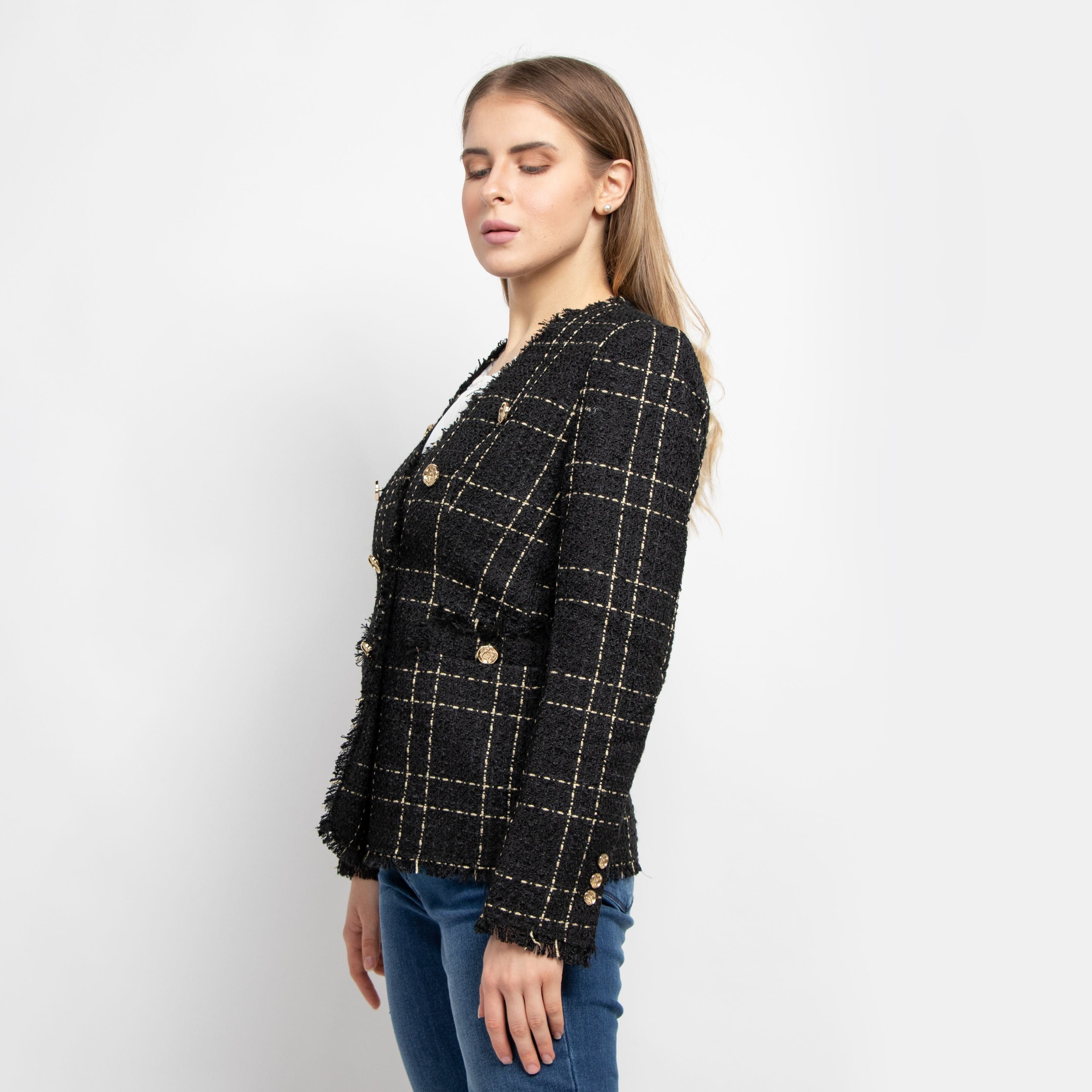 داليدرس جاكيت مربعات بأزرار أمامية ذهبية كم طويل نسائي أسود/ذهبي