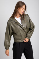 داليدرس جاكيت واسع جلد أوفر سايز كم طويل نسائي بني فاتح