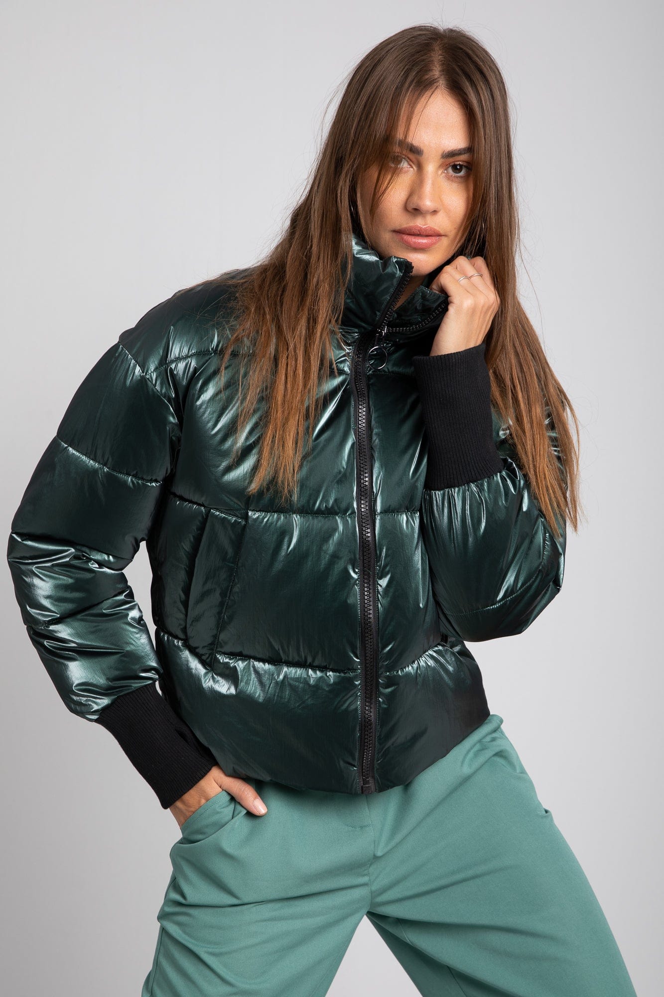 داليدرس جاكيت بمب لامع قصير كم طويل نسائي أخضر