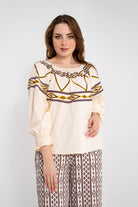 داليدرس بلوزة نسائية قصيرة بنقشة على الأكمام والصدر بيج فاتح