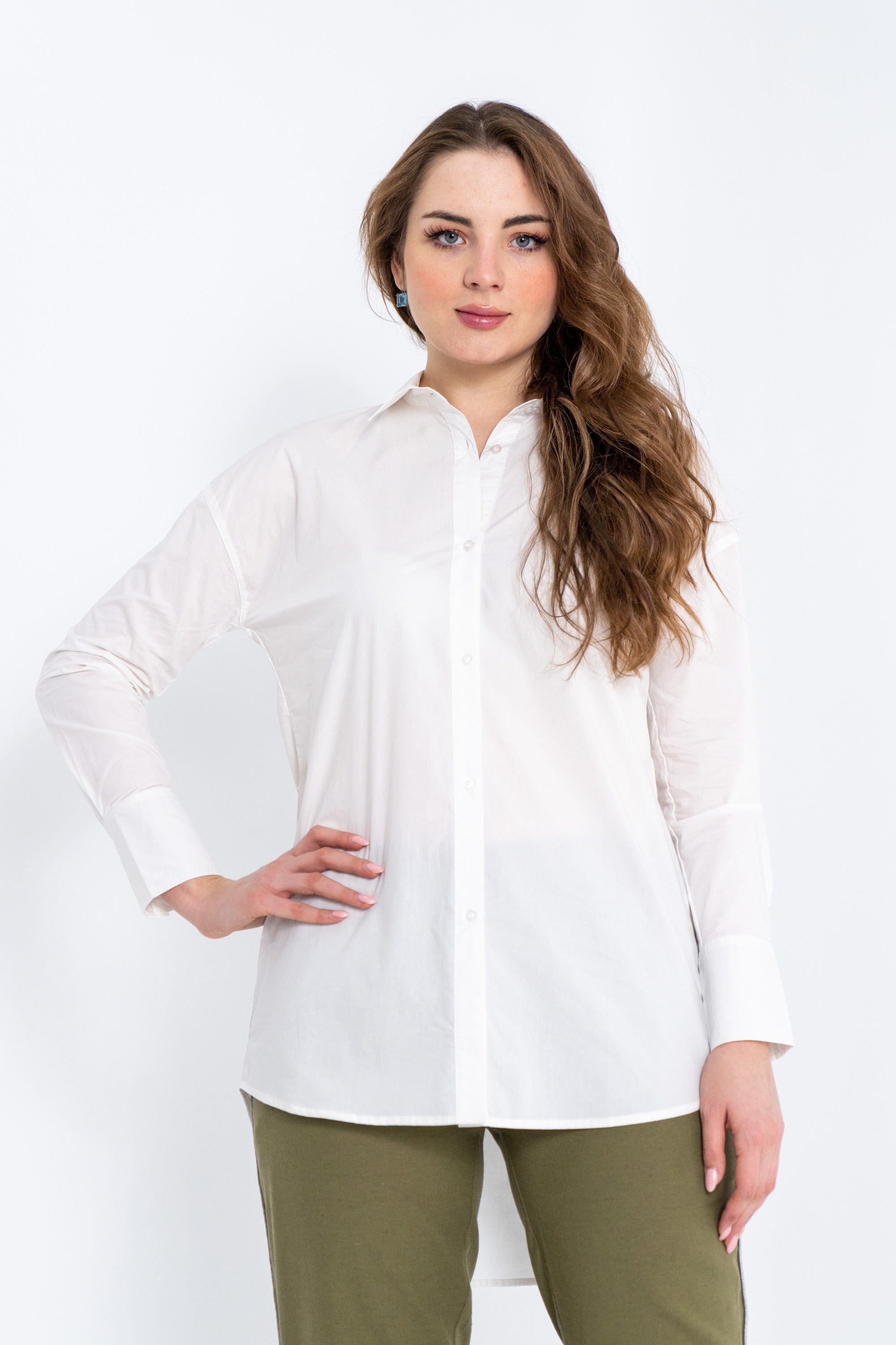 داليدرس بلوزة نسائية سادة بأكمام طويلة علي شكل قميص أوف وايت