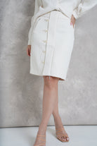 داليدرس تنورة شتوية قصيرة بسحاب أمامي أبيض