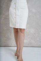 داليدرس تنورة شتوية قصيرة بسحاب أمامي أبيض