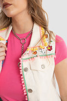 داليدرس فيست جينز بتطريز بترتر أوف وايت