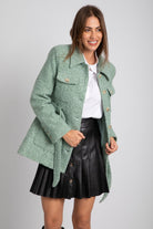 داليدرس جاكيت بجيوب أمامية طويل بأزرار أمامية ورباط كم طويل نسائي أخضر