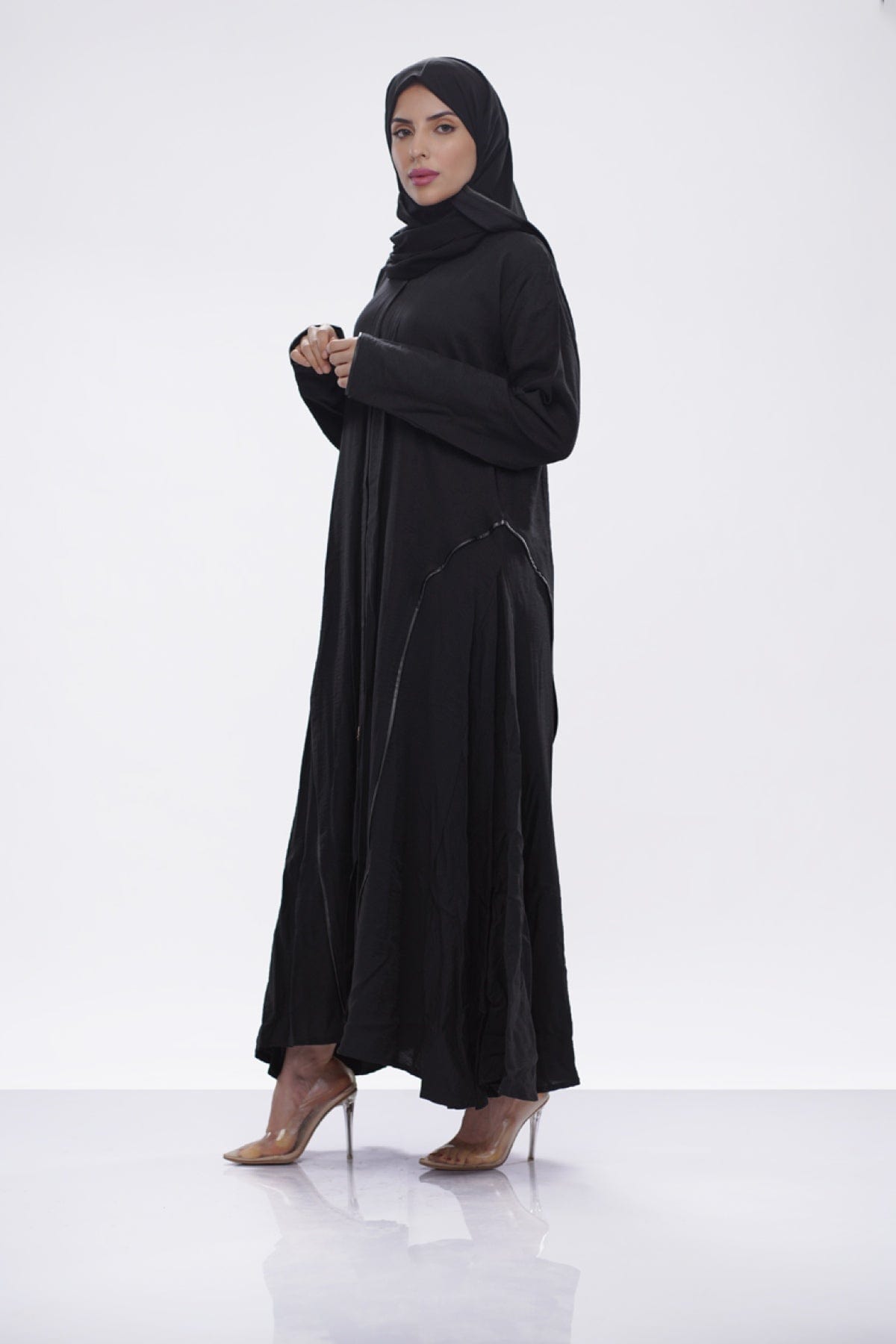 جوهرة عبايه كتان سادة كلاسيك مع تشكيلة من الجلد أسود