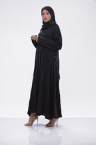 جوهرة عبايه كتان سادة كلاسيك مع تشكيلة من الجلد أسود