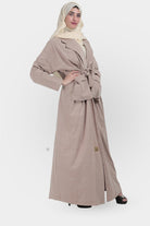 جوهرة عباية بأزرار كلاسيكية للنساء من جلد الغزال مع جيوب وردي فاتح