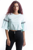 كيتشن بلوزة قصيرة الأكمام كروب واسع أخضر