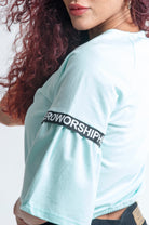 كيتشن بلوزة قصيرة الأكمام كروب واسع أخضر