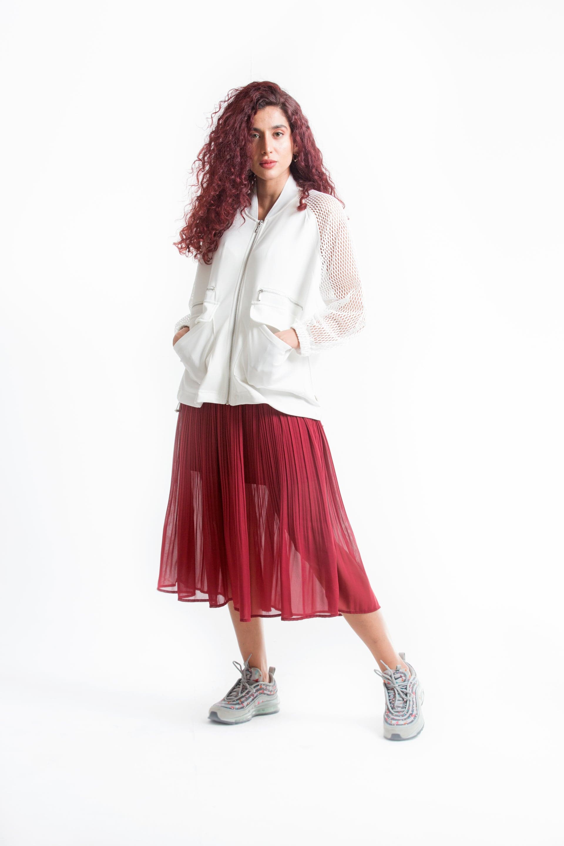 كيتشن جاكيت بكم طويل سادة مخرم نسائي أبيض