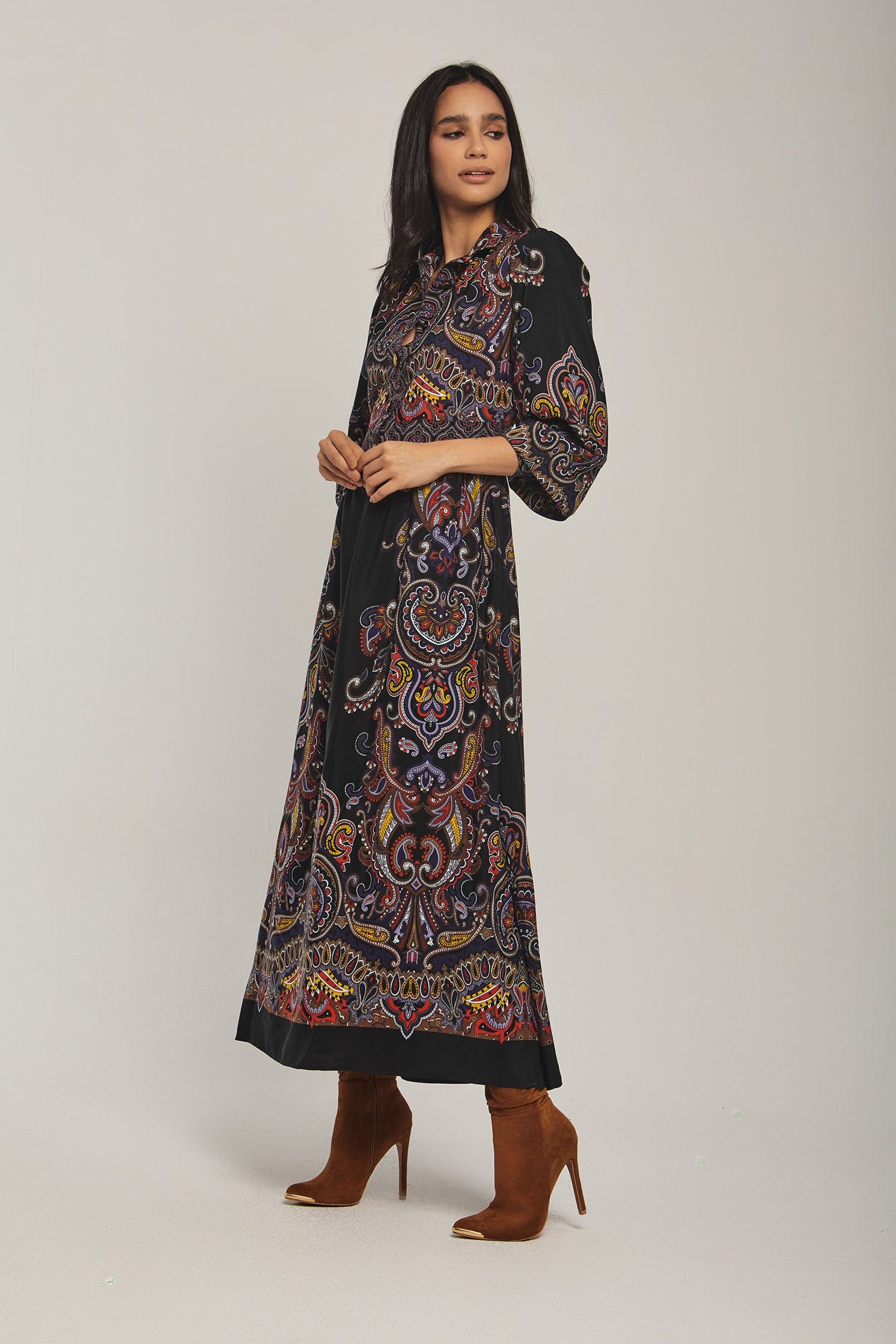 داليدرس فستان نسائي منقوش كم طويل مخصر متعدد الألوان