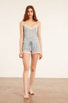 اتام شورت بيجامة مزين بدانتيل قصير نسائي