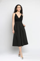 كيتشن فستان ميدي سهرة كلاسيك بحمالات رفيعة منقوش عند الصدر