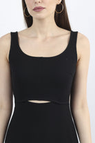 كيتشن فستان ميدي بدون أكمام سادة مفتوح من البطن