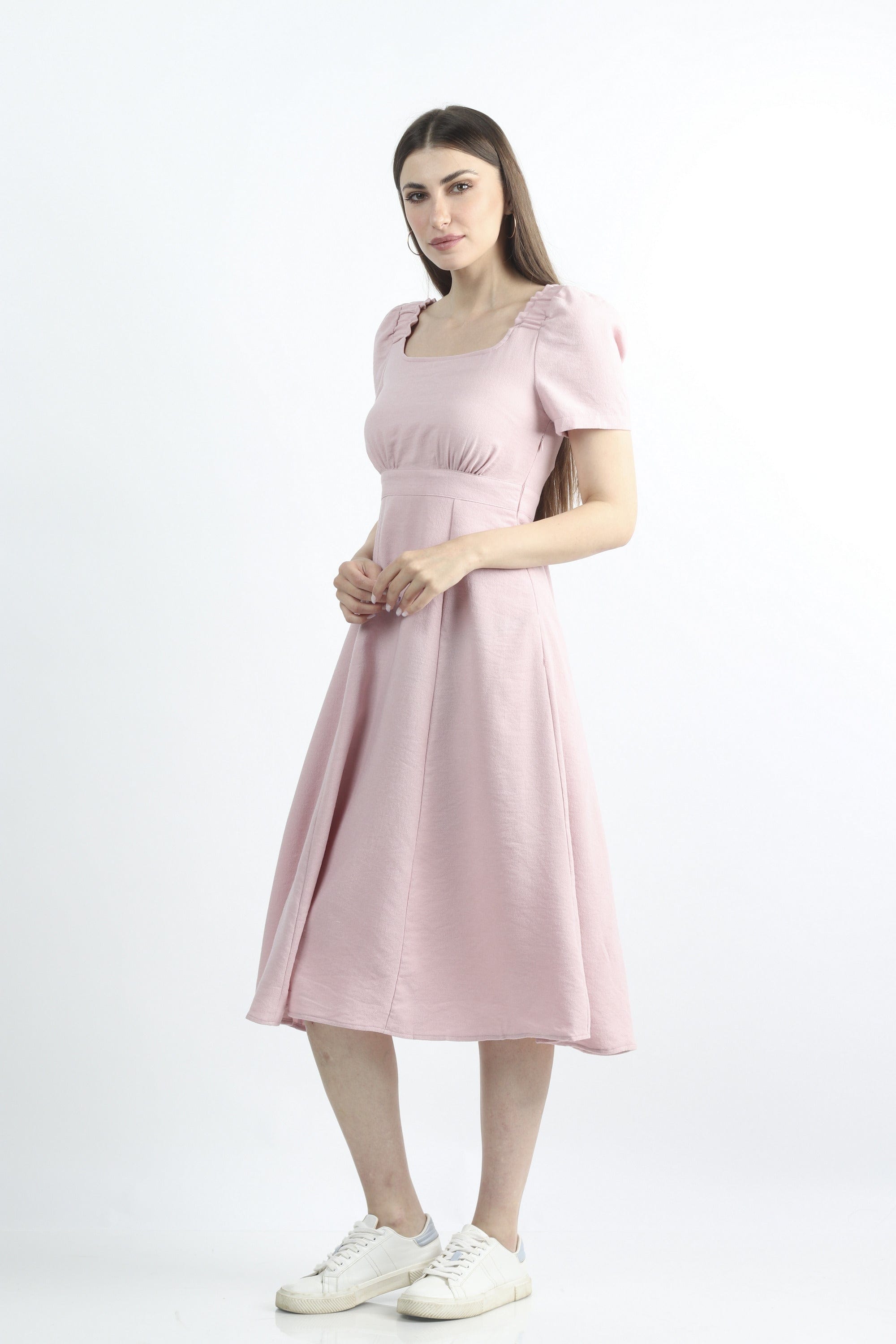 كيتشن فستان ميدي سادة مخصر نص كم بف