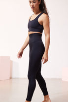 اتام ليقنز رياضه نسائي من نسيج النايلون وخصر عالي أسود