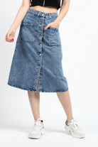 كيتشن تنورة ميدي جينز بجيوب أمامية وأزرار