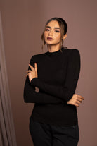 نتشي بلوزة شتوية نسائية بنص رقبة