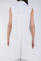 ميكا فيست بدون أكمام بجيوب أمامية