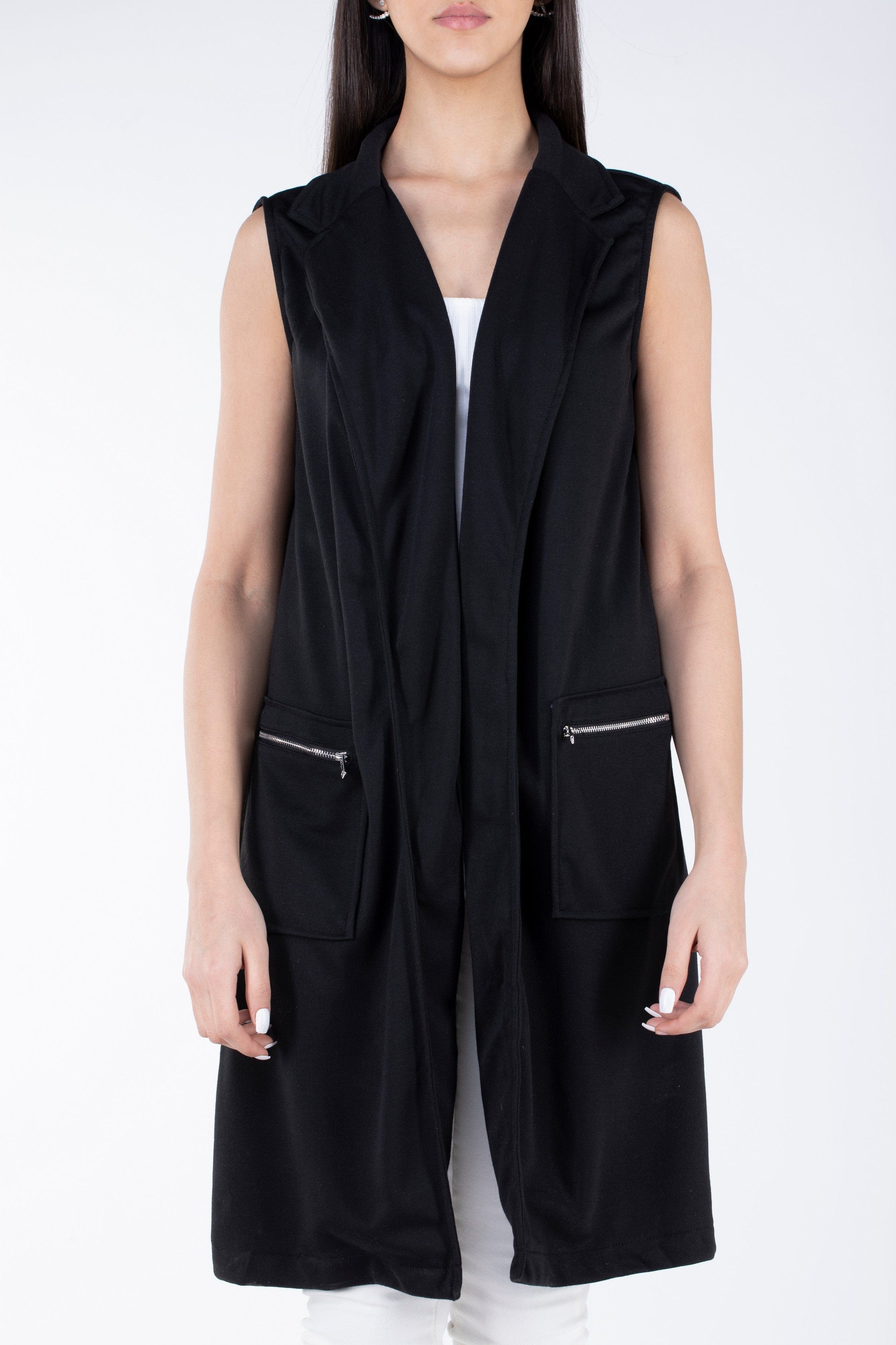 ميكا فيست بدون أكمام بجيوب أمامية