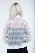 كيتشن سترة مخرمة بسحاب وجيوب أمامية كم طويل