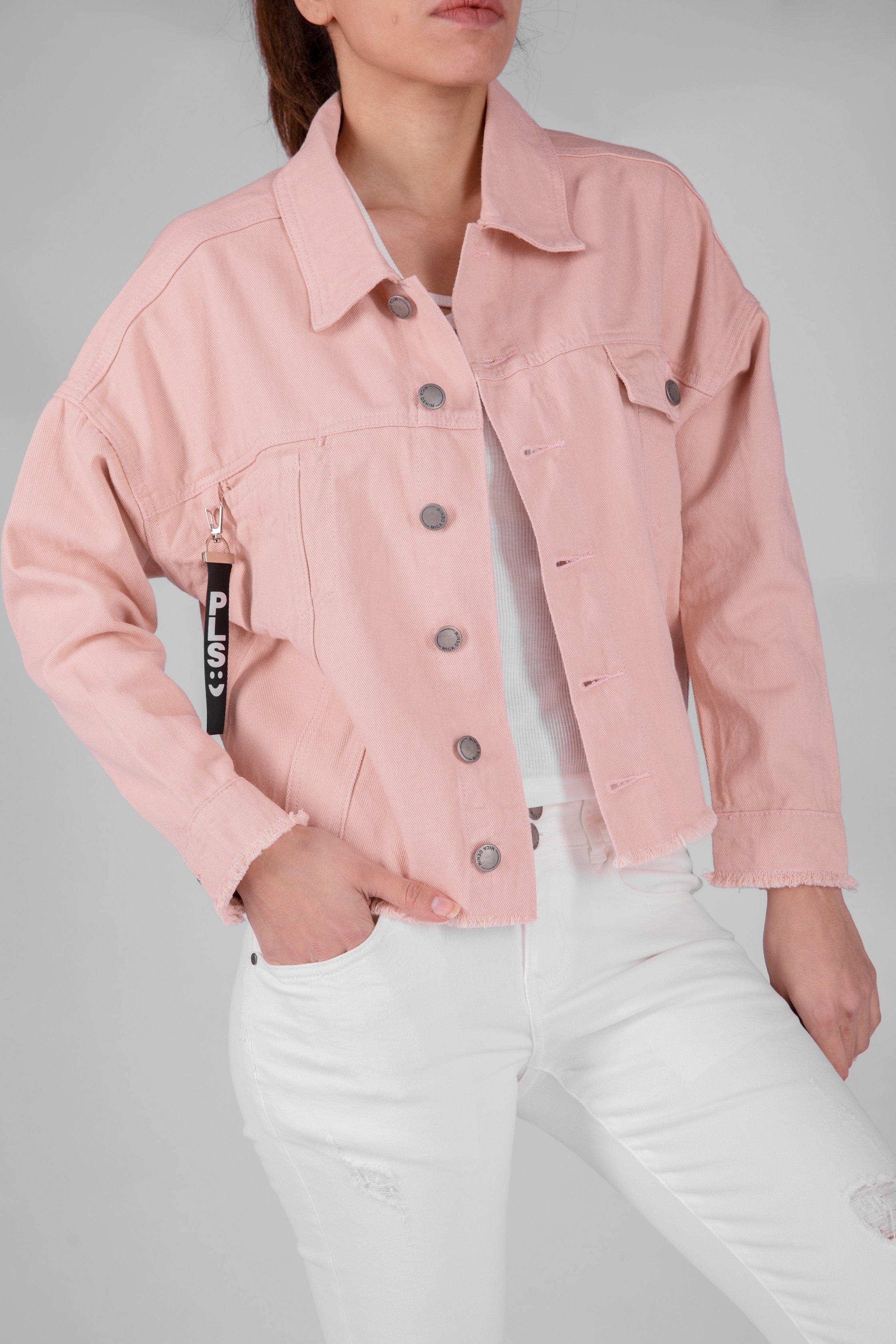 ميكا سترة جينز ملونة بأزرار أمامية بأكمام طويلة