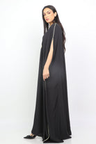 ديامانتين عباية واسعة مطرزة من أعلى أكمام قصيرة مفتوحة