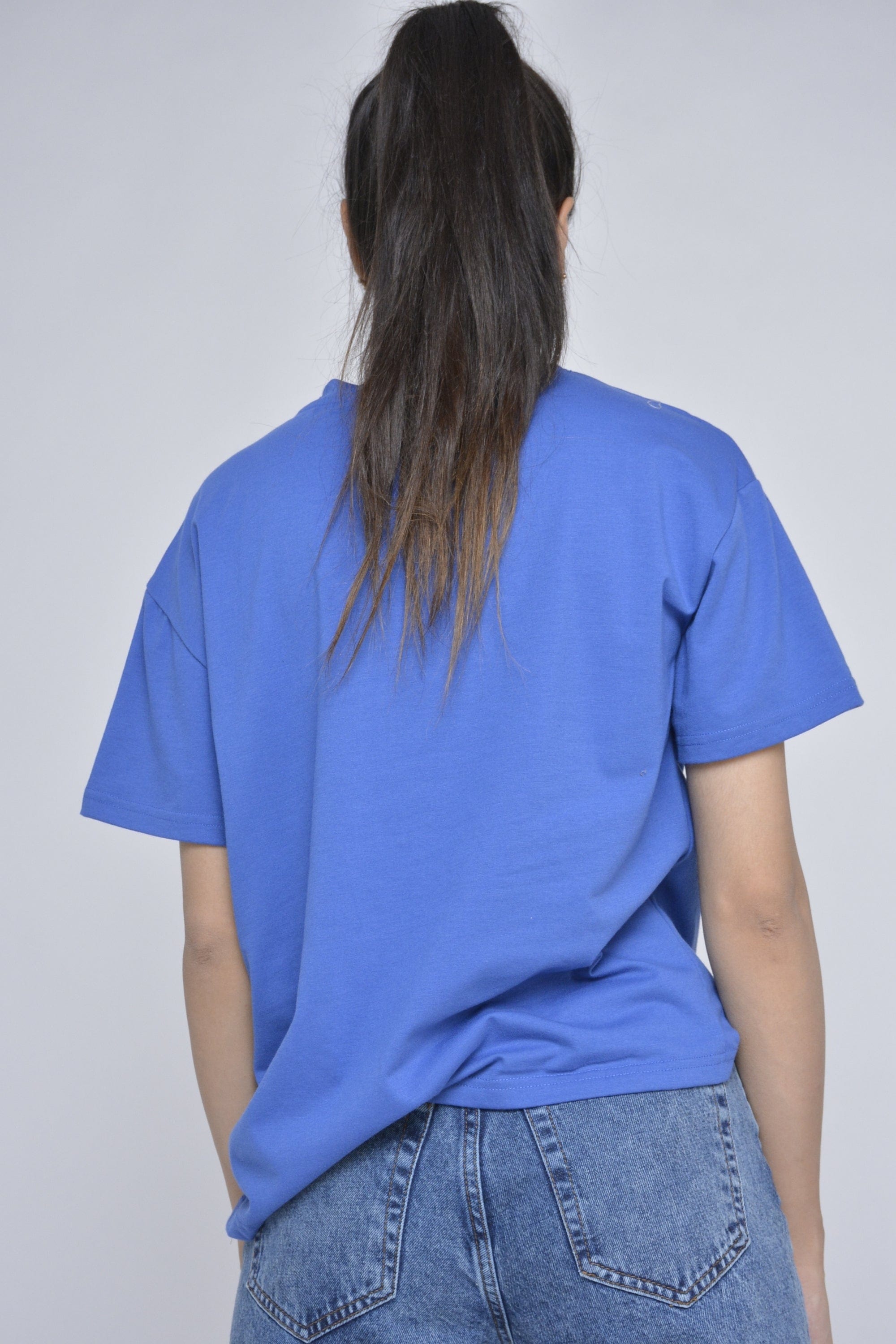 نتشي بلوزة قطن سادة من الخلف مزينة بحلقة عند الخصر نسائي