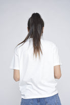 نتشي بلوزة قطن سادة من الخلف مزينة بحلقة عند الخصر نسائي