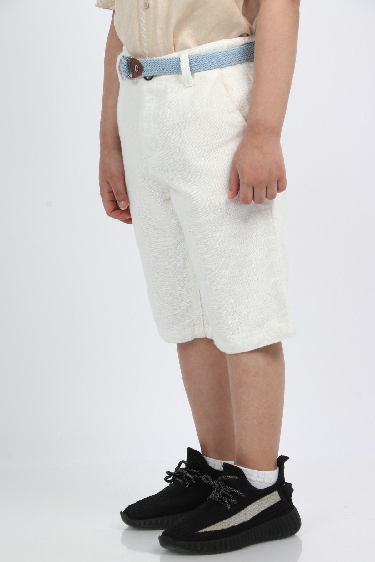 جينجرسنابس شورت ولادي طويل بخصر مرتفع سادة أبيض