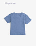 جينجرسنابس تي شيرت ولادي بطبعة أناناس وجملة أزرق