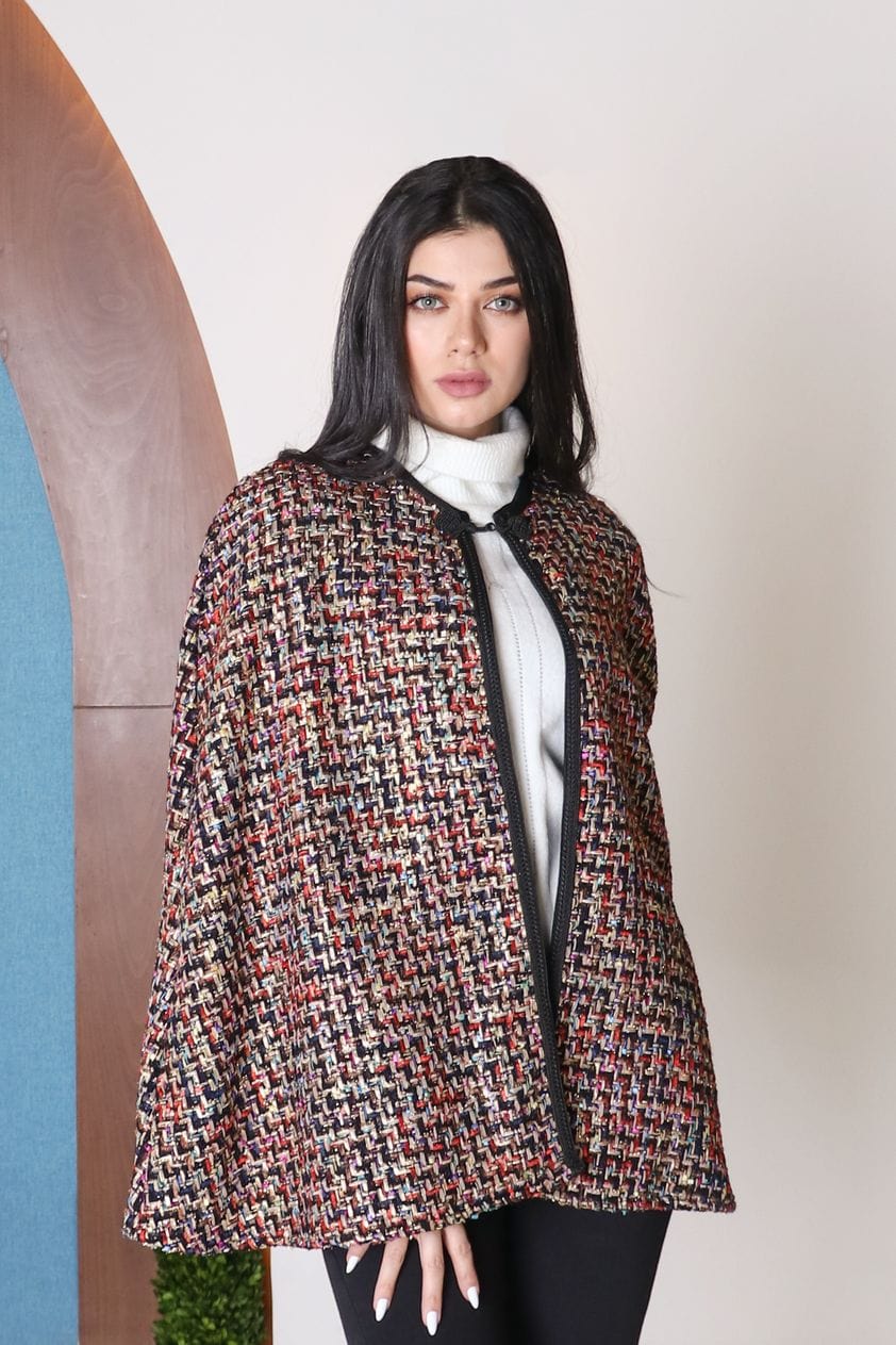 ديامانتين كاب طويل الأكمام مزين بالخيوط مفتوح نسائي متعدد الألوان