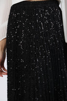 نتشي تنورة ميدي دانتيل منقوشة مبطنة