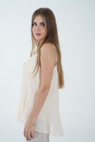 نتشي تانك توب بليسية مزين بدانتيل