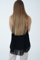 نتشي تانك توب بليسية مزين بدانتيل