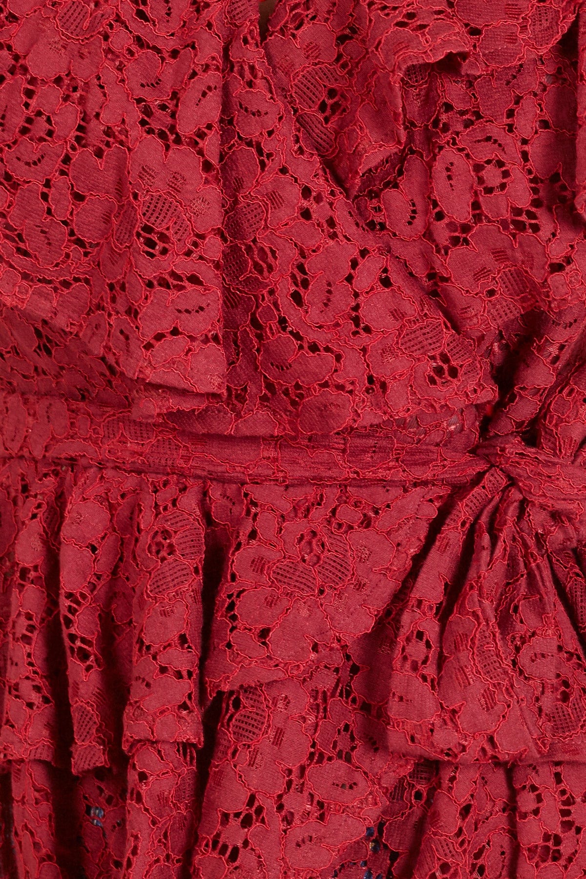 دريسنج بولا بلوزة مكشكشة دانتيل لف كم قصير مكشكش نسائي مارون