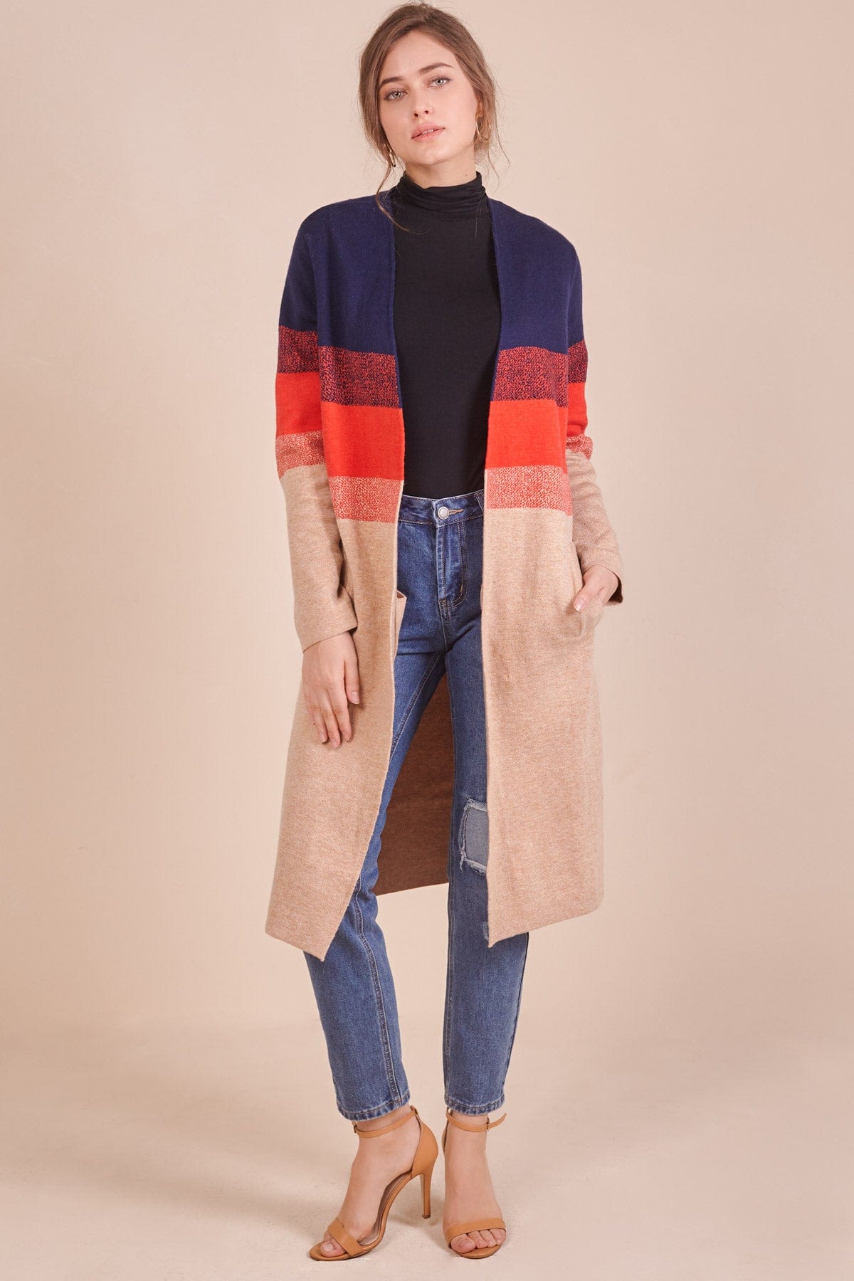 دريسنج بولا كارديجان طويل مخطط بالعرض بأكمام طويلة بيج