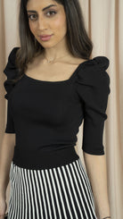 نتشي بلوزة ضيقة كتف مرتفع 3/4 كم نسائي