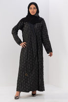 جوهرة عباية مفتوحة منقوشة كم طويلة أسود